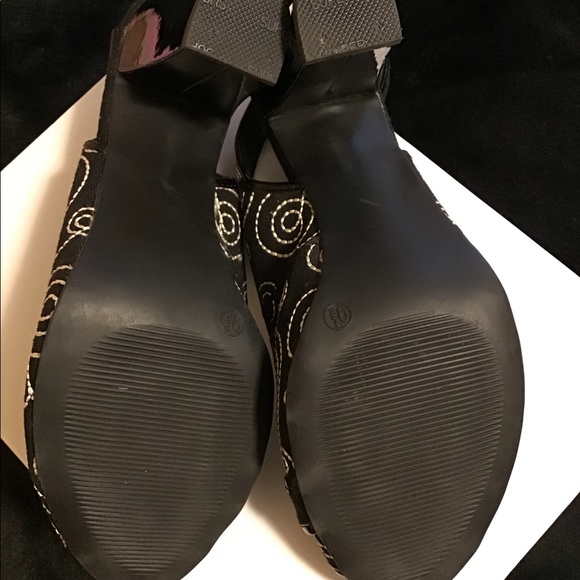 NATURALIZER peep toe sling backs. Size 9.5 - Picture 5 of 11